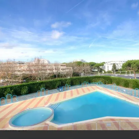 Avec Piscine Commune Et Parking La Grande-Motte