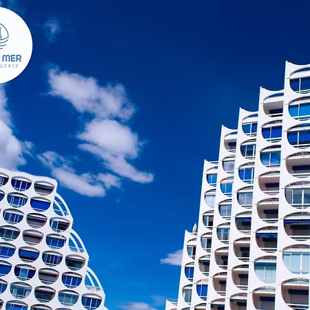 Appartement Avec Piscine Commune Et Parking *